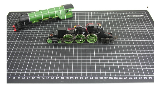 Hornby flying 2024 scotsman train